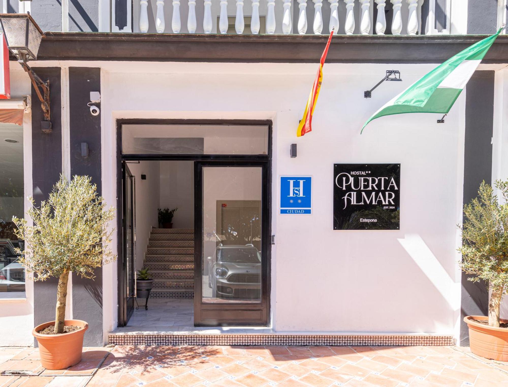 Hostal Puerta Almar Эстепона Экстерьер фото