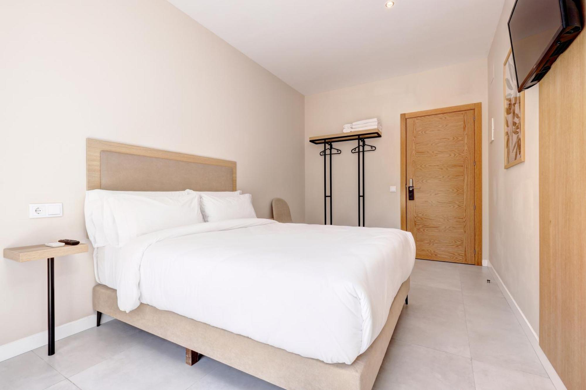 Hostal Puerta Almar Эстепона Экстерьер фото